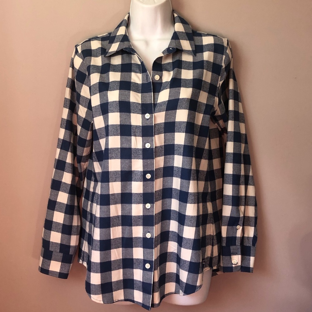 Vineyard Vines Women’s Button Down Collared Shirt - image 5